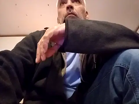 Snapshot of Xoc8_ chatting on 03-20-25, 09:13 Xoc8  online show from 03-20-25, 09:13