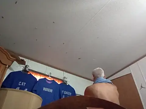 Snapshot of Xoc8_ chatting on 10-18-25, 07:36 Xoc8  online show from 10-18-25, 07:36