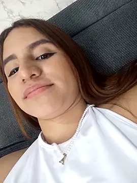 AnthonelaDuque online show from 02-10-25, 09:47