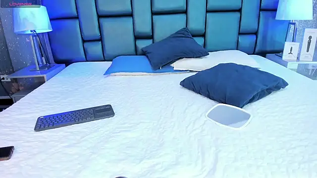 AnthonelaDuque online show from 09-14-25, 12:04