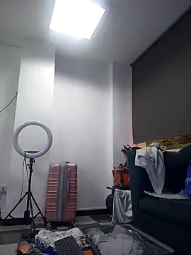 AnthonelaDuque online show from 11-28-25, 11:35