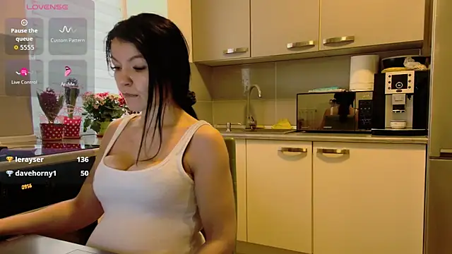 Snapshot of alisoncassie chatting on 03-09-26, 07:56 alisoncassie online show from 03-09-26, 07:56