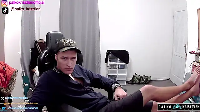 PKrisztian online show from 12-21-25, 02:46