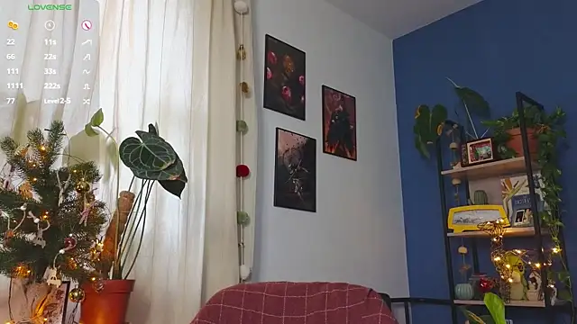 Snapshot of _lightmyfire chatting on 12-30-24, 08:21  lightmyfire online show from 12-30-24, 08:21