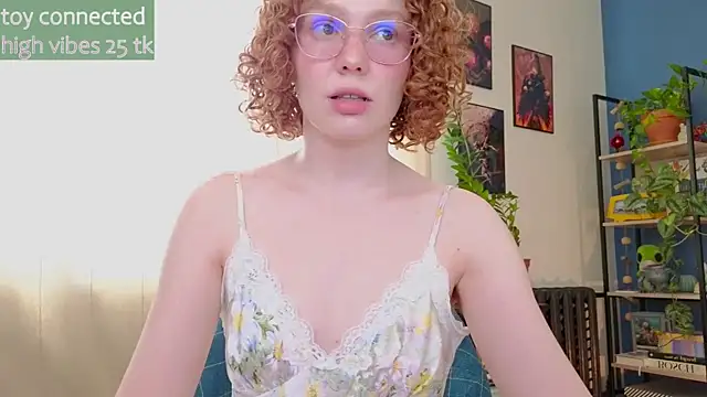 Snapshot of _lightmyfire chatting on 02-12-25, 10:14  lightmyfire online show from 02-12-25, 10:14