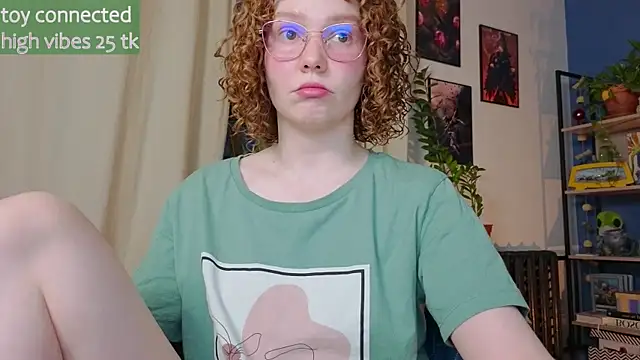 Snapshot of _lightmyfire chatting on 02-19-25, 03:27  lightmyfire online show from 02-19-25, 03:27