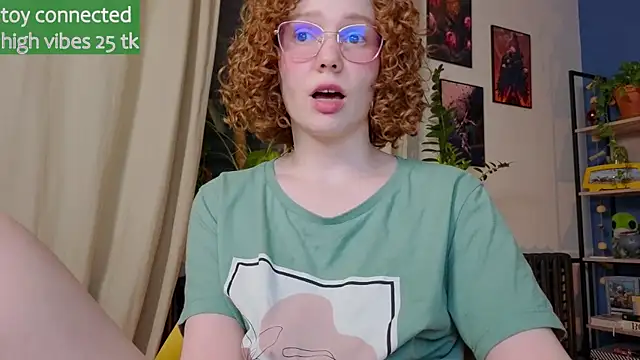 Snapshot of _lightmyfire chatting on 03-21-25, 05:23  lightmyfire online show from 03-21-25, 05:23