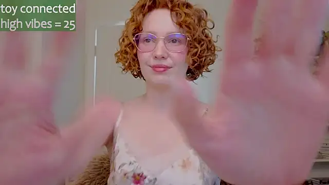 Snapshot of _lightmyfire chatting on 09-12-25, 08:14  lightmyfire online show from 09-12-25, 08:14