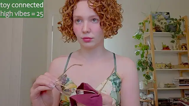 Snapshot of _lightmyfire chatting on 09-13-25, 04:45  lightmyfire online show from 09-13-25, 04:45