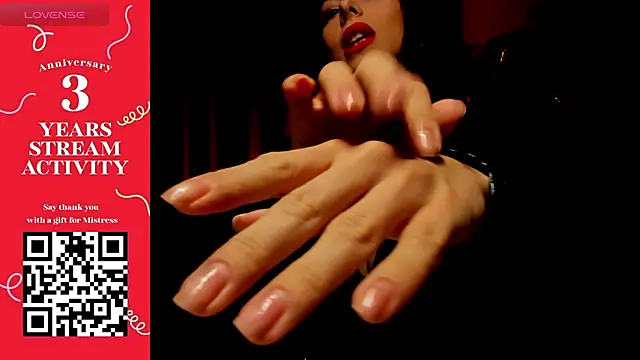 Snapshot of Daryakeyy chatting on 02-15-26, 03:42 Daryakeyy online show from 02-15-26, 03:42