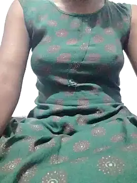 Snapshot of rituporna2004 chatting on 12-19-24, 12:24 rituporna2004 online show from 12-19-24, 12:24