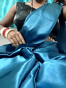 Snapshot of rituporna2004 chatting on 09-10-25, 08:25 rituporna2004 online show from 09-10-25, 08:25