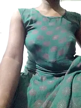 rituporna2004 online show from 12-21-25, 02:19