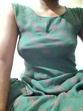 rituporna2004 online show from 01-15-26, 02:49