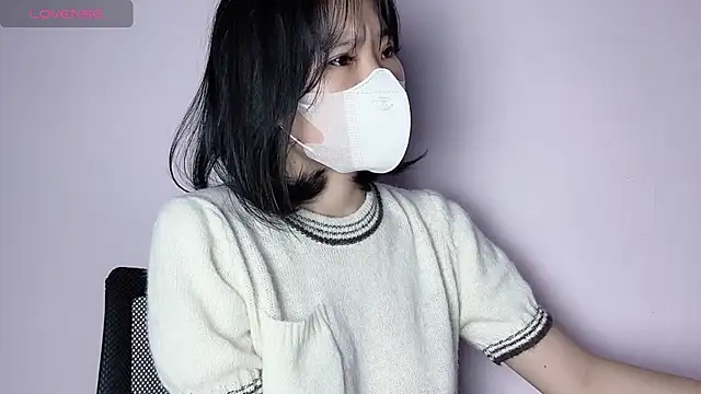 Baenee online show from 10-29-25, 05:47