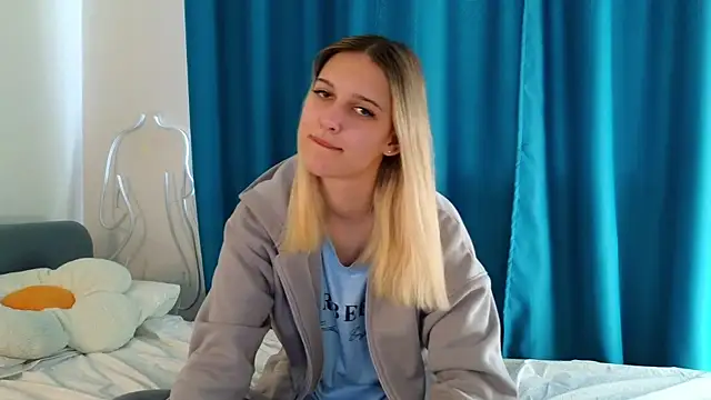 KimberliDean online show from 02-26-25, 04:14