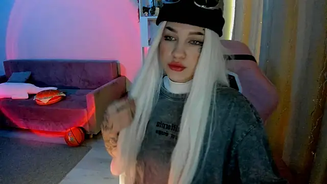 Ledy WWWII online show from 12-27-24, 12:45