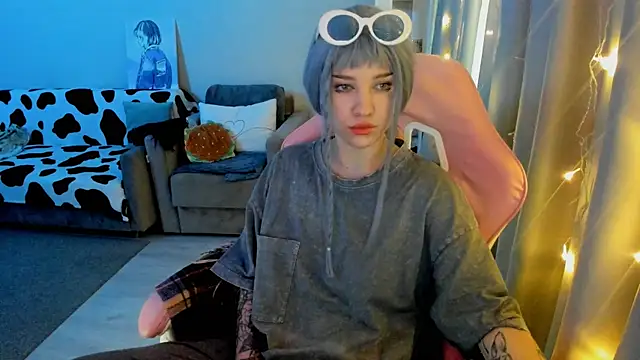 Ledy WWWII online show from 01-21-25, 02:05