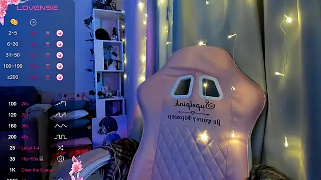 Ledy WWWII online show from 02-06-25, 06:24