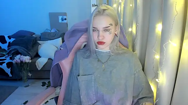 Ledy WWWII online show from 03-10-25, 06:23