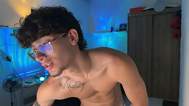 Kisan Smith online show from 02-13-26, 01:56