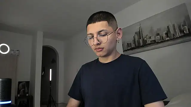 a lejandro 0 8 online show from 03-14-25, 09:03