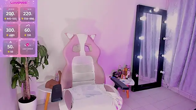 EmmaRusellx online show from 04-23-26, 01:07