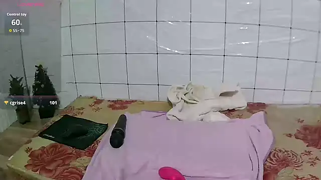 Snapshot of Stumpy_Governor chatting on 09-25-25, 08:51 Stumpy Governor online show from 09-25-25, 08:51