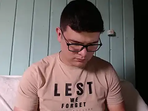 Plug Control online show from 03-13-26, 08:37