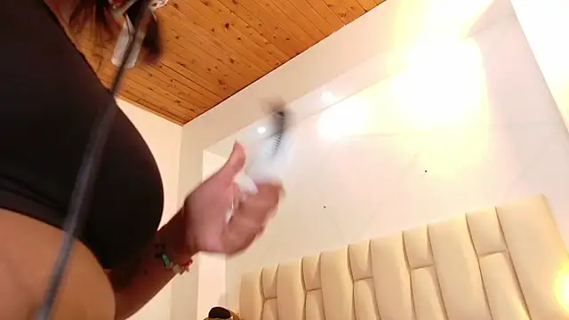 lia mariana online show from 09-14-25, 11:59