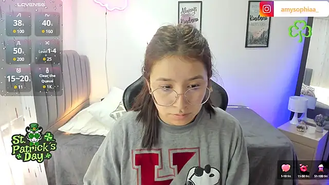 Amy joones online show from 03-18-25, 01:42