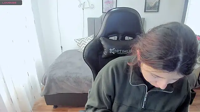 Amy joones online show from 10-01-25, 12:22