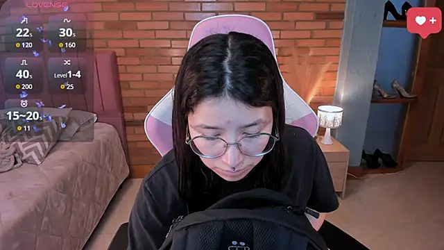Amy joones online show from 05-09-26, 11:26