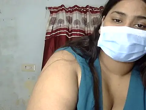 Snapshot of cutelady65 chatting on 10-05-25, 04:05 cutelady65 online show from 10-05-25, 04:05