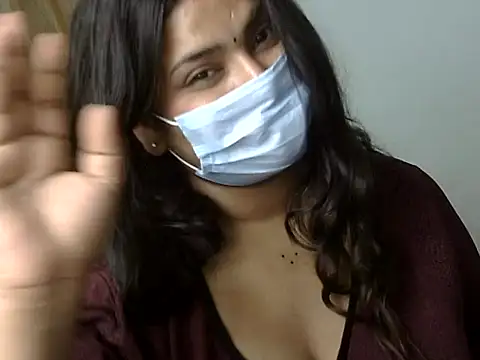 cutelady65 online show from 05-01-26, 07:40