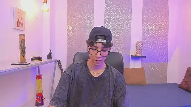 Nikolay Gregori online show from 10-14-25, 04:13