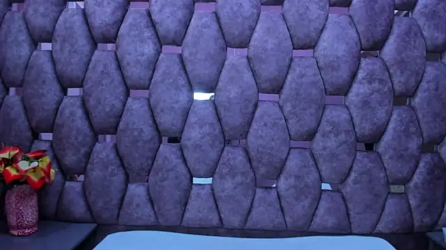 AlaSmith online show from 11-19-25, 02:22