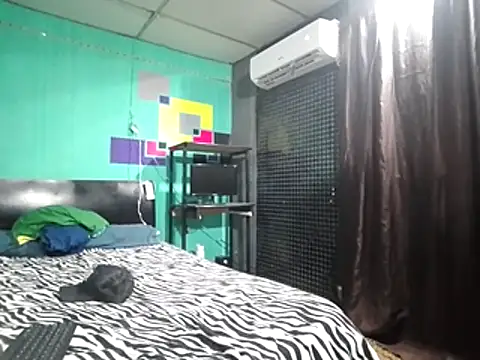 Snapshot of xxxxhotxoxo chatting on 01-17-26, 06:33 xxxxhotxoxo online show from 01-17-26, 06:33