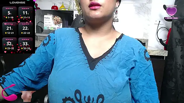 Snapshot of kalpanaaishaa chatting on 02-15-25, 04:34 kalpanaaishaa online show from 02-15-25, 04:34