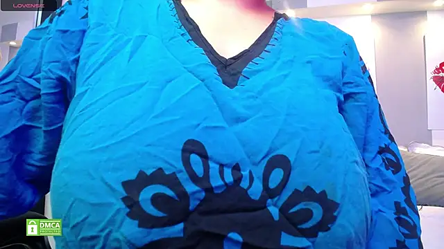 Snapshot of kalpanaaishaa chatting on 02-26-25, 10:04 kalpanaaishaa online show from 02-26-25, 10:04