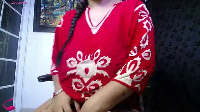 Snapshot of kalpanaaishaa chatting on 09-12-25, 10:04 kalpanaaishaa online show from 09-12-25, 10:04