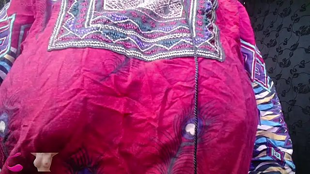 Snapshot of kalpanaaishaa chatting on 09-29-25, 10:09 kalpanaaishaa online show from 09-29-25, 10:09