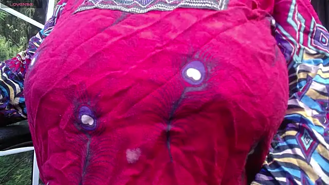 Snapshot of kalpanaaishaa chatting on 10-30-25, 10:06 kalpanaaishaa online show from 10-30-25, 10:06