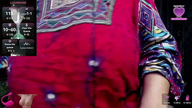 Snapshot of kalpanaaishaa chatting on 11-08-25, 10:15 kalpanaaishaa online show from 11-08-25, 10:15