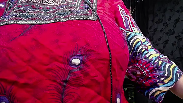 Snapshot of kalpanaaishaa chatting on 11-28-25, 10:18 kalpanaaishaa online show from 11-28-25, 10:18