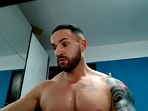 Magnificmuscles89 online show from 02-04-25, 08:06