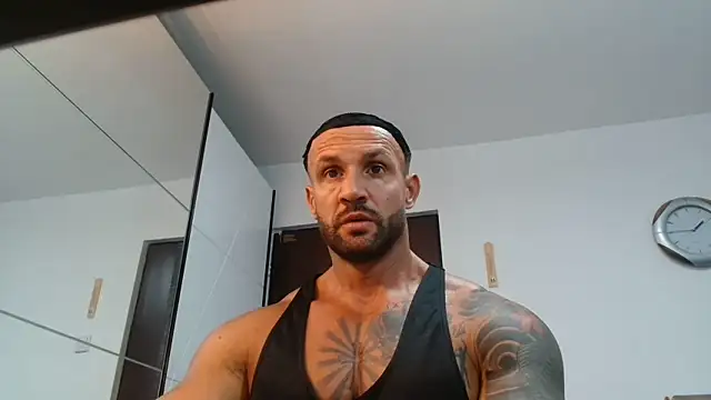 Magnificmuscles89 online show from 05-27-26, 10:45