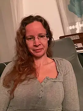 Snapshot of AnnikaRose chatting on 01-16-26, 06:50 AnnikaRose online show from 01-16-26, 06:50