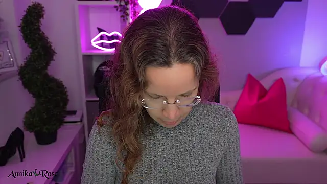 Snapshot of AnnikaRose chatting on 02-05-26, 08:30 AnnikaRose online show from 02-05-26, 08:30