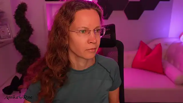 Snapshot of AnnikaRose chatting on 02-09-26, 06:50 AnnikaRose online show from 02-09-26, 06:50